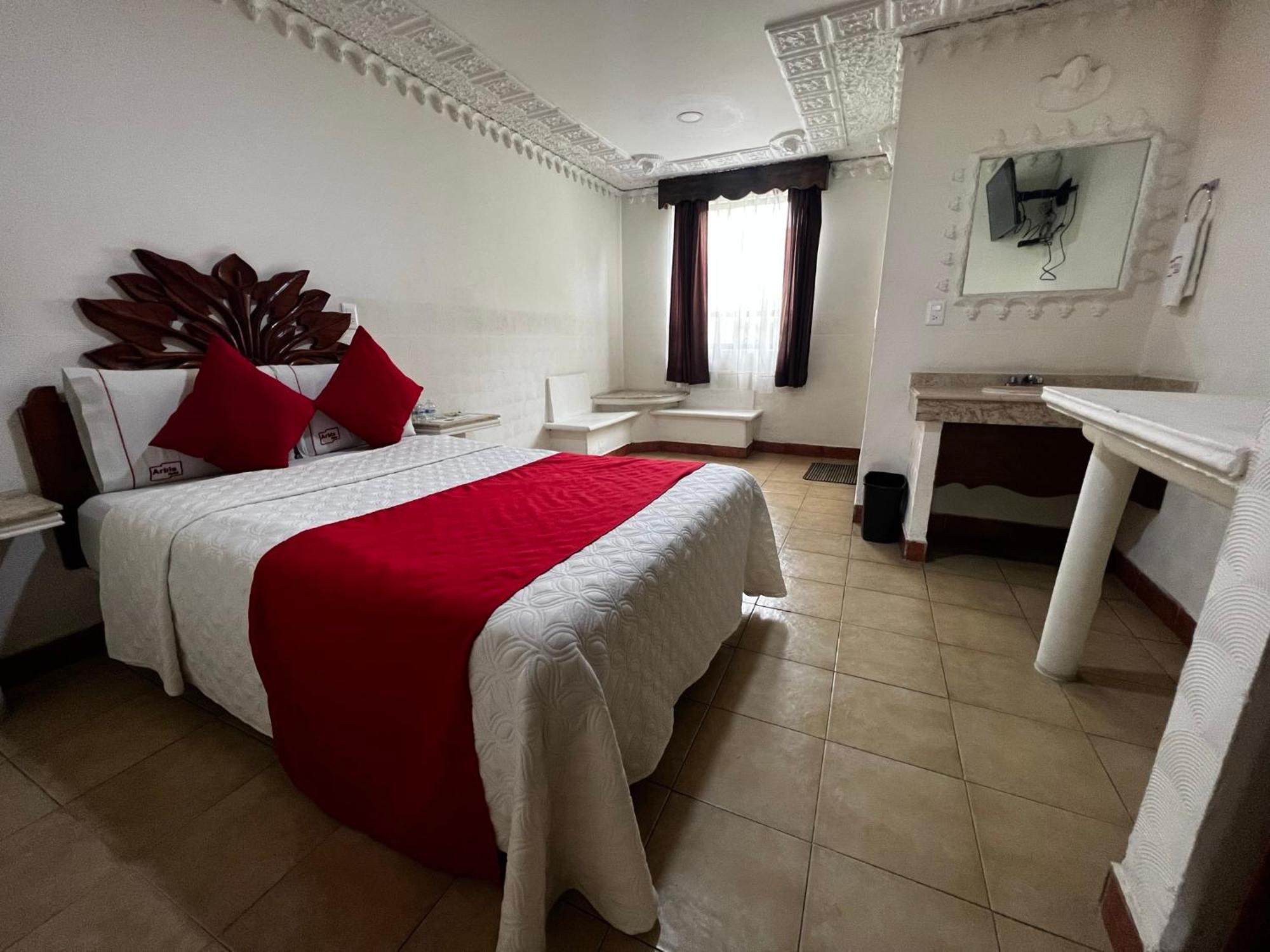 Arbis Hotel 3*